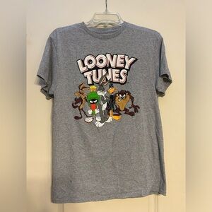 Loony toons size medium t shirt